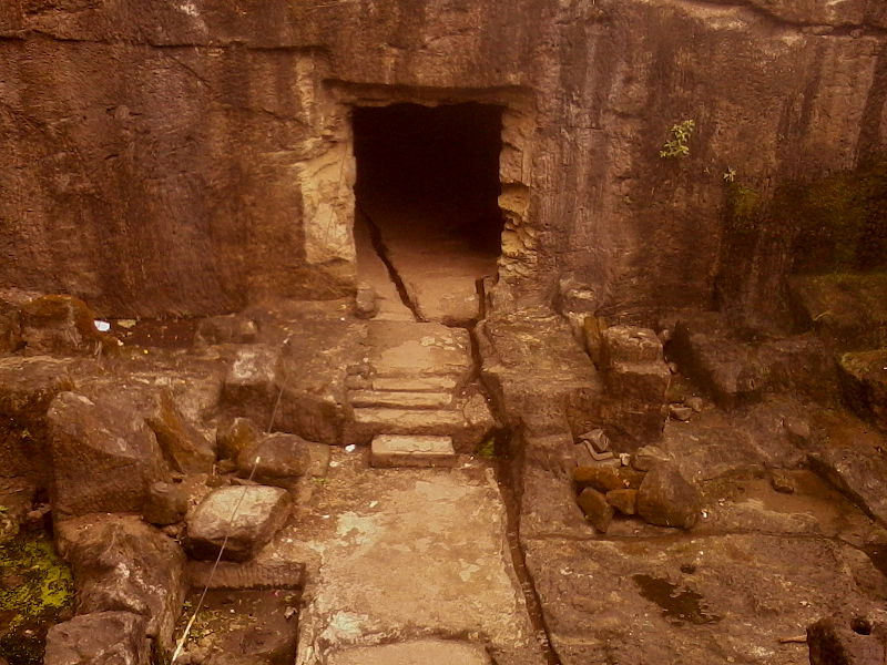 File:Jogeshwari Caves sanctum view from above.jpg