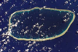 Satellietfoto van het atol Katiu.