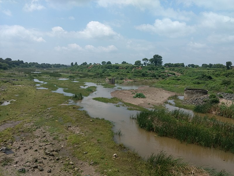 File:Khadakpurna River Near Deulgaon Mahi.jpg