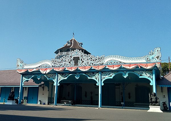 Image: Kori Kamandungan Karaton Surakarta