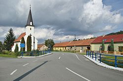 Kostel svatého Cyrila a Metoděje, Osobrno, okres Blansko (03) .jpg