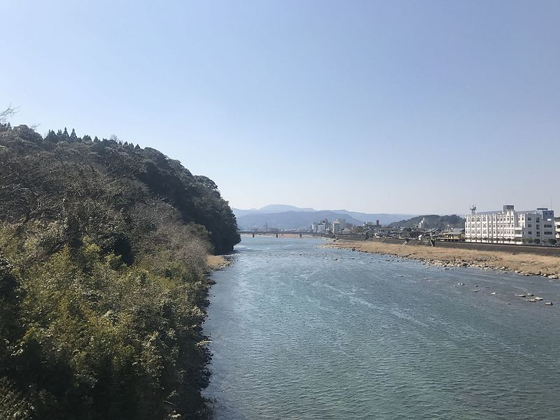 File:Kumagawa River from Limited Express "Isaburo-Shimpei".jpg