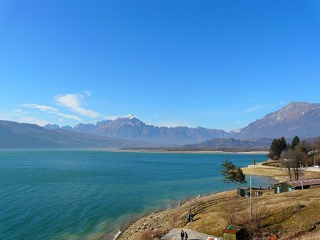 Lago di Santa Croce