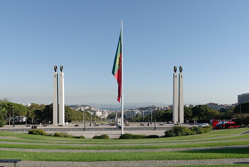 File:Lisbon BW 2018-10-04 17-31-07.jpg