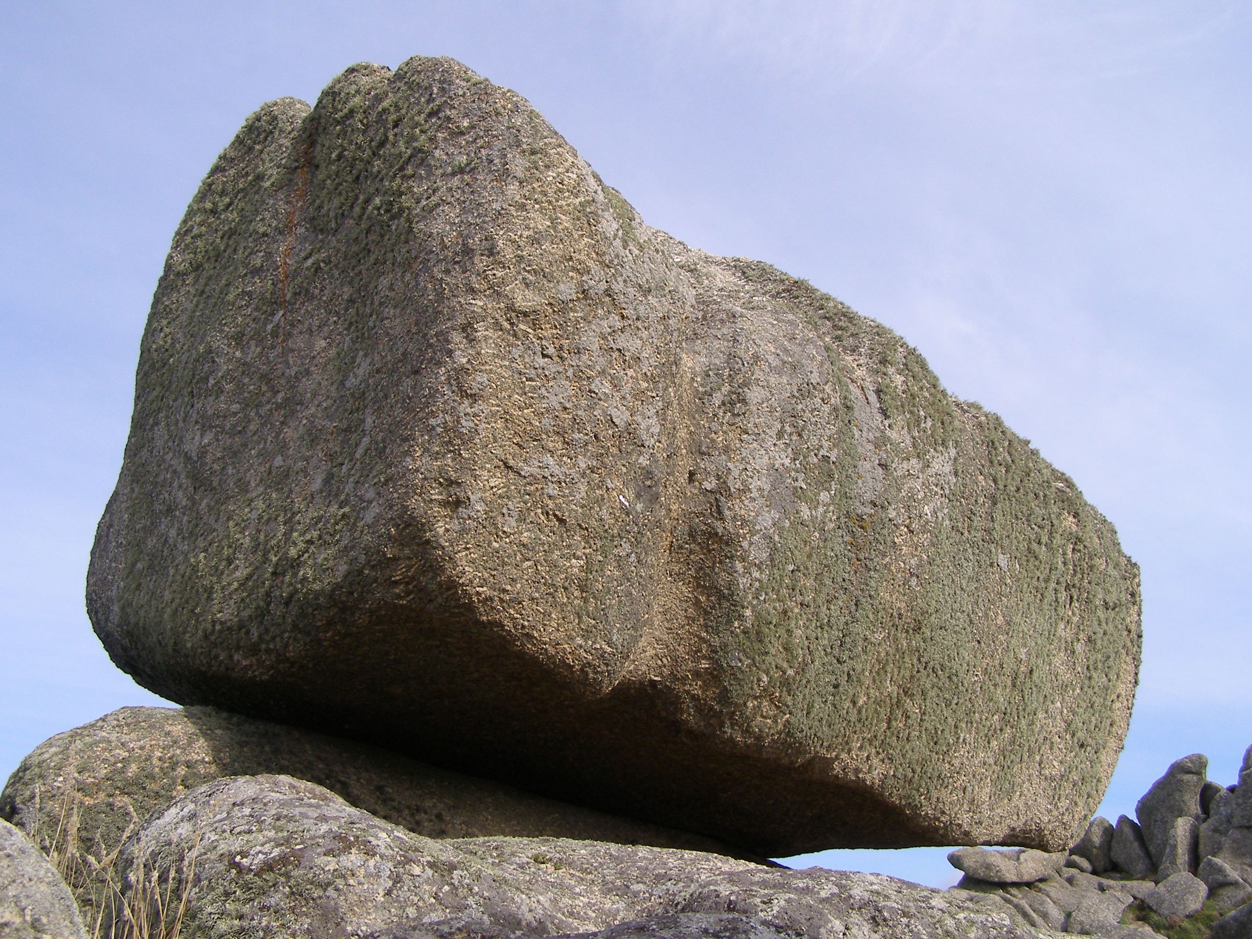 File:Logan Rock Treen  - Wikimedia Commons