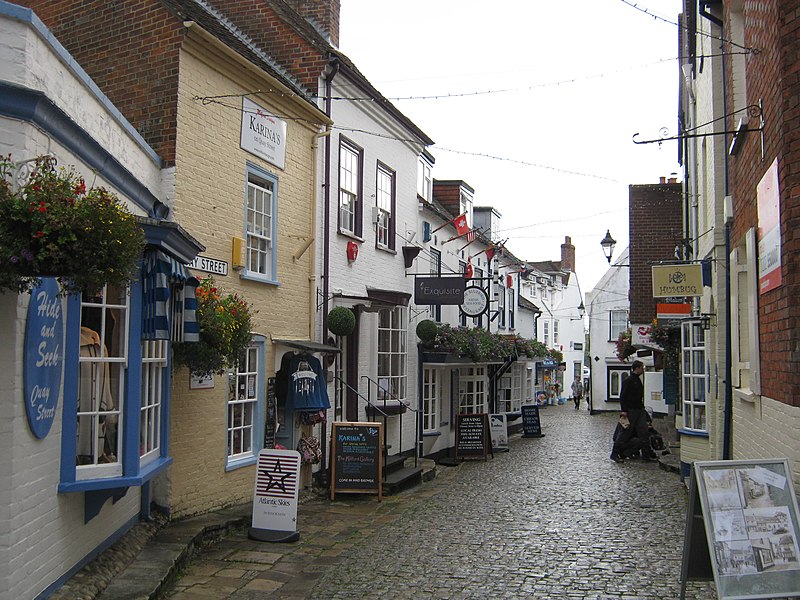 File:Lymington. - panoramio (1).jpg