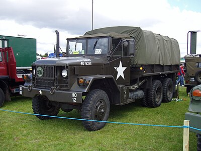 M35 series 2½-ton 6×6 cargo truck