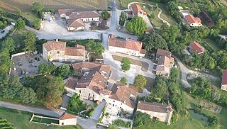 <span class="mw-page-title-main">Maignaut-Tauzia</span> Commune in Occitania, France