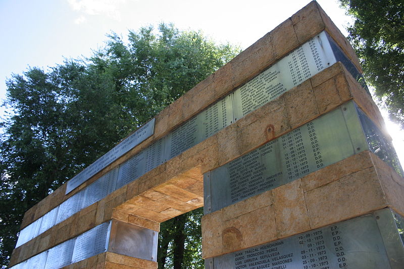 File:Memorial DDHH Chile 31 Temuco.jpg