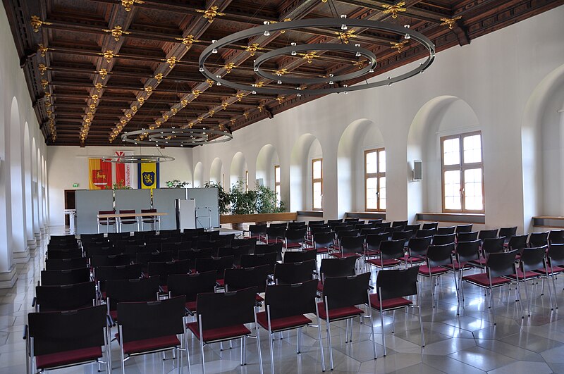 File:Messkirch Schloss Festsaal 02.jpg