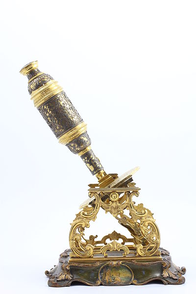 File:Microscope de bronze ciselé de François-Laurent Villette - vue 1.JPG
