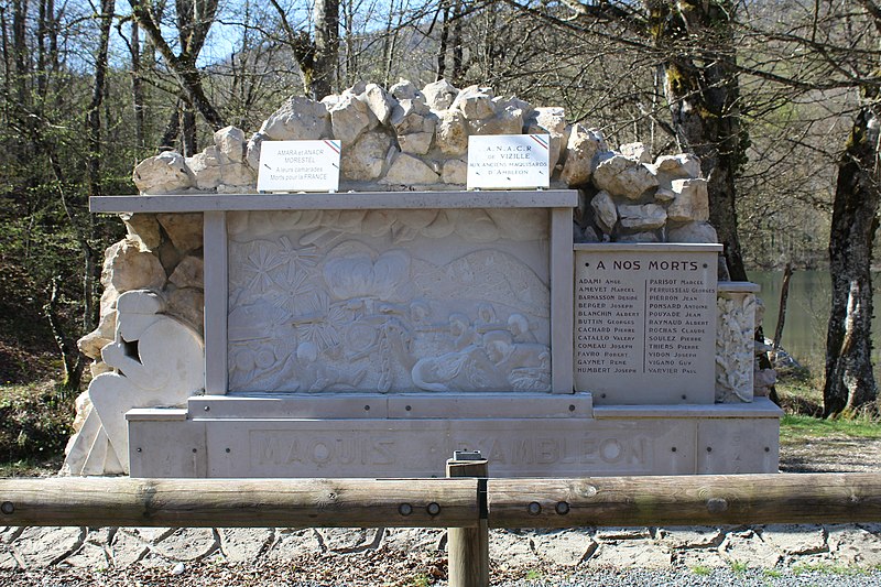 File:Monument Maquis Ambléon 1.jpg