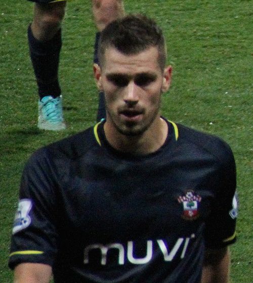 Schneiderlin playing for Southampton in 2014