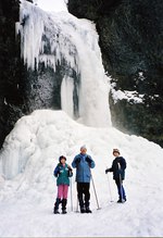 Moul Falls ice cone Moul skiers.tif