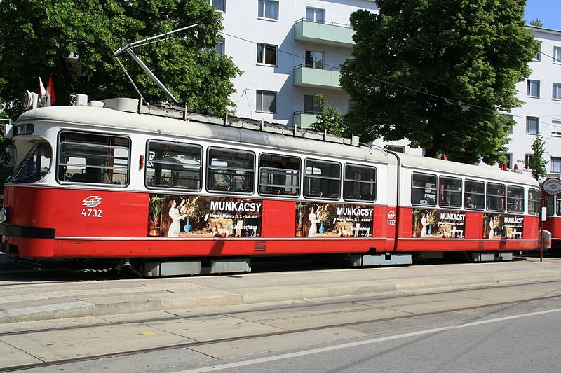 File:Munkacsy Tram Vienna.jpg