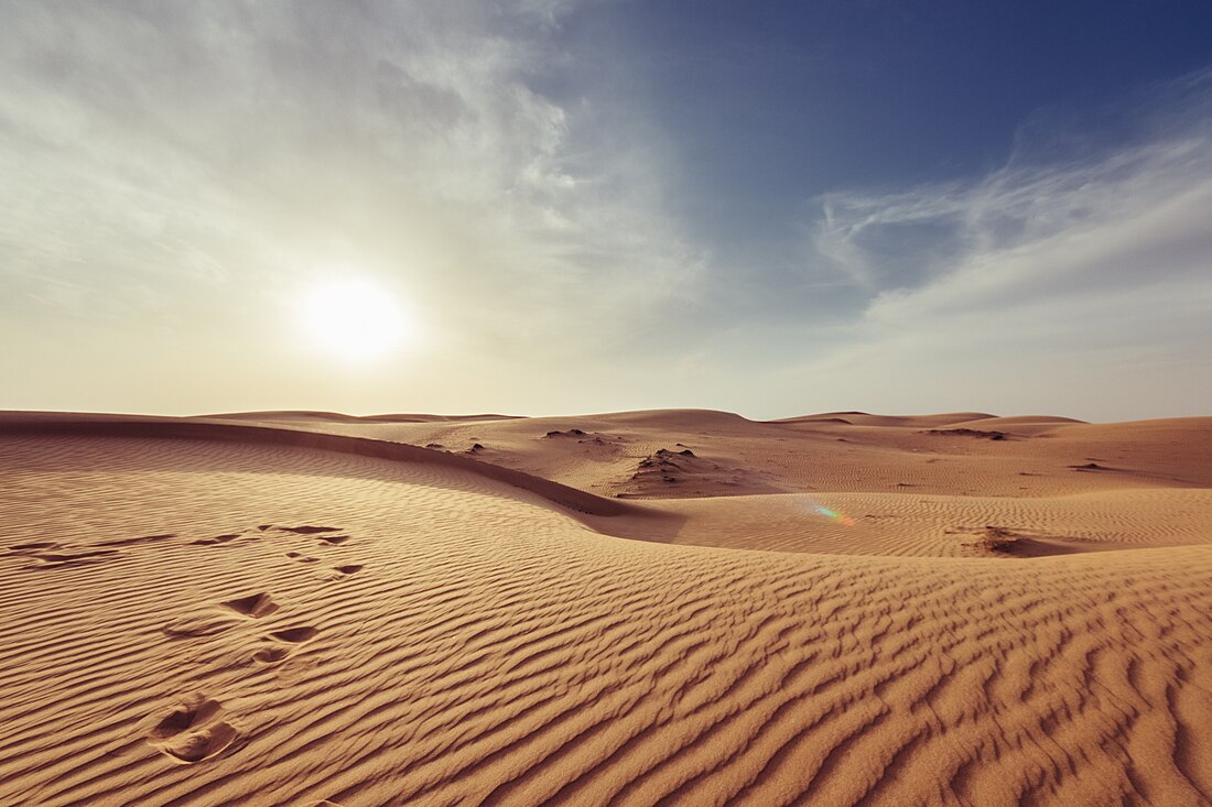 File:Muscat desert sunset (Unsplash).jpg