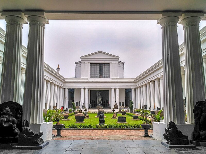 File:Museum Gajah.jpg