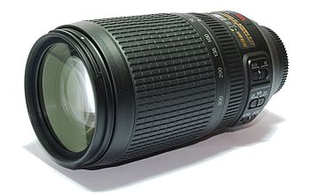 Nikon AF-S Zoom-Nikkor 70-300mm
f/4.5-5.6G VR IF-ED Nikkor Objektiv.jpg