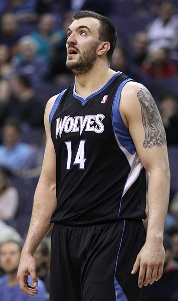 Peković with the Timberwolves in 2011