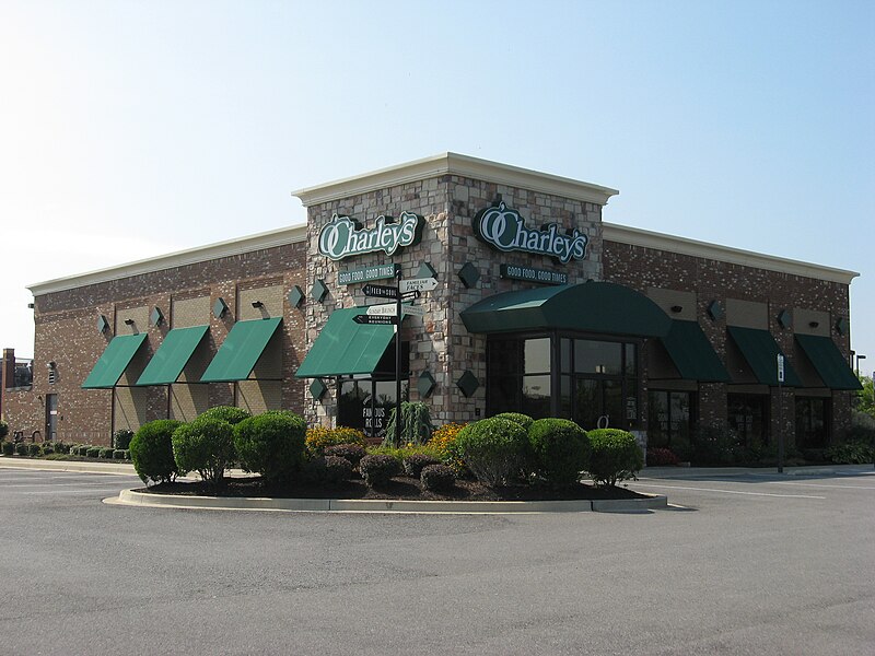 File:OCharleys Hendersonville TN USA.JPG