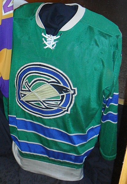 File:Oakland seals jersey at ihhof.jpg