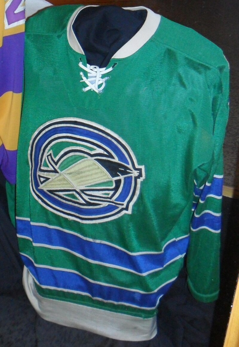 File:LA Kings jersey and Oakland Seals jersey at IHHOF.JPG - Wikipedia