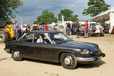 Panhard 24 - Flickr - besopha.jpg