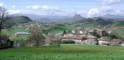 Bjergtoppen Pietra Bismantova (1047 moh) i provinsen Reggio Emilia