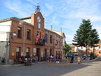 Plaza de Abia de las Torres 001.JPG