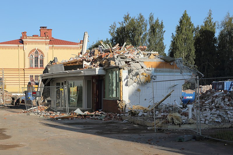 File:Pohjois-Pohjanmaan keskusammattikoulu Oulu 20190907 02.jpg