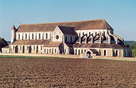 Pontigny: Géographie, Urbanisme, Toponymie