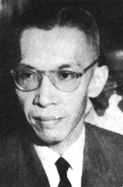 File:Portrait of Lawyer Nguyễn Văn Huyền.jpg