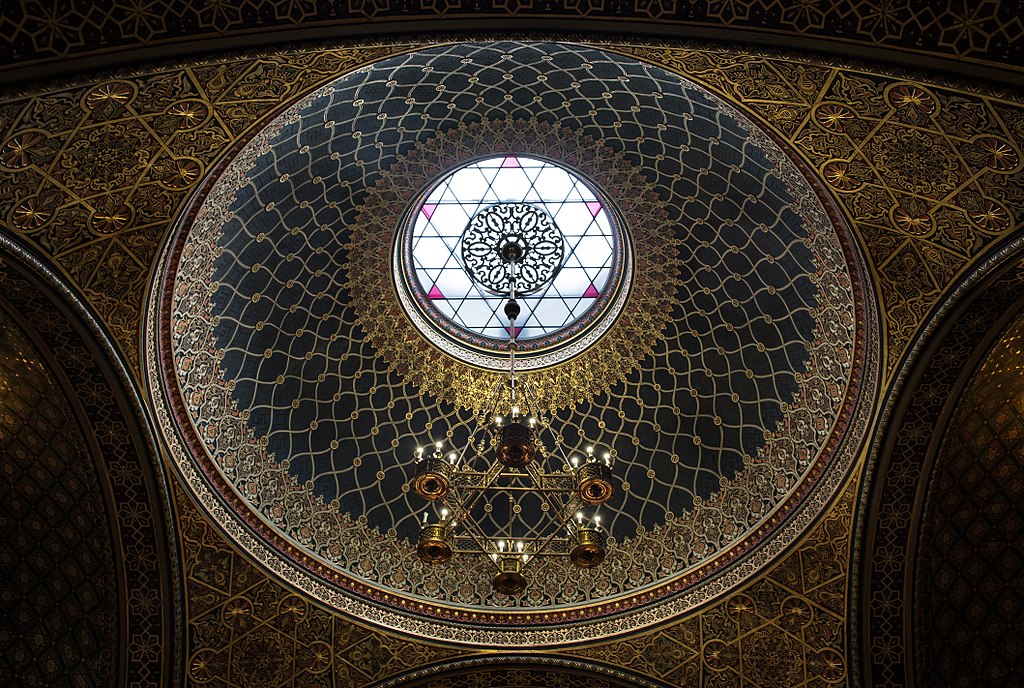 Praha Spanish Synagogue Dome 01.jpg