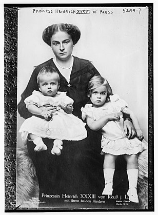 ヴィクトリア・マルガレーテと子ども達（1915年）