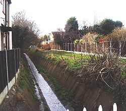 Prittle Brook, Leigh-on-Sea - geograph.org.inggris - 98105.jpg