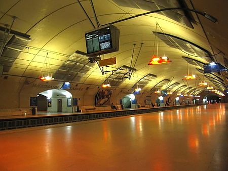 RER Paris Station Haussman 