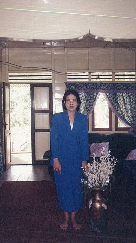Fail:Rita_Puspa_Zakaria,_office_dress,_1995.jpg