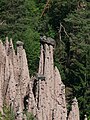 English: Rittner fairy chimney, South Tyrol Deutsch: Rittner Erdpyramiden, Südtirol