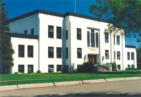 Roosevelt County MT Courthouse.jpg