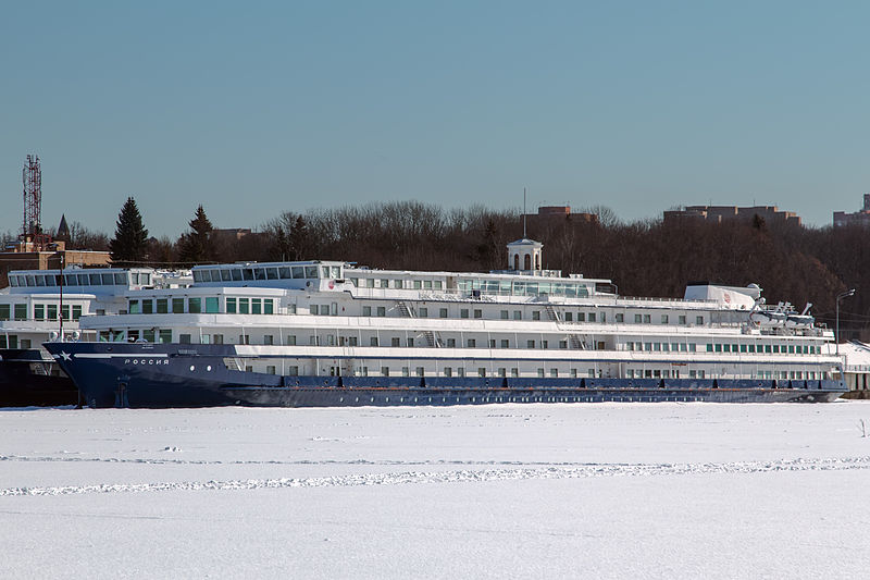 File:Rossiya in Winter at Moscow North River Port Port View 10-feb-2015 01.jpg