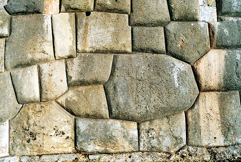 File:Sacsahuaman masonry1.jpg