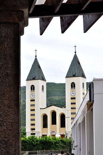 File:Saint James Church (St. Jakov) Medjugorje - Hotel Pansion Porta - Bosnia Herzegovina - Creative Commons by gnuckx (4695303192).jpg