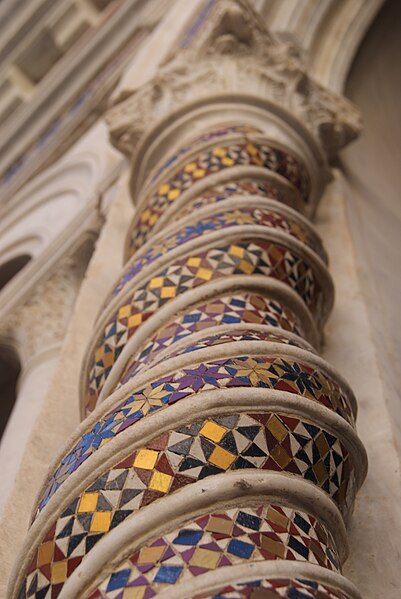 File:Saint Paul cloister column.jpg