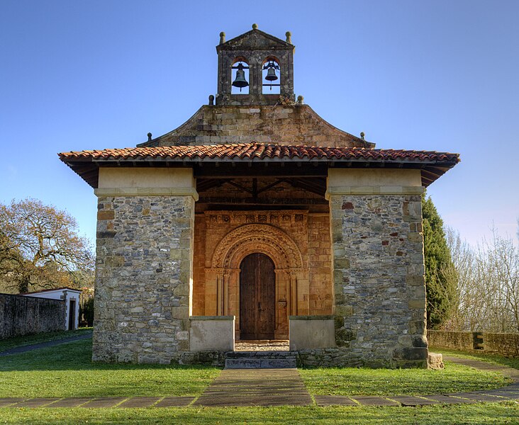 File:Santa María de Narzana (31038531393).jpg