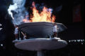 Kim Won-tak (athlete), Chong Son-man (teacher) und Son Mi-jong (dance student) during the lighting of the Olympic cauldron at Seoul 1988