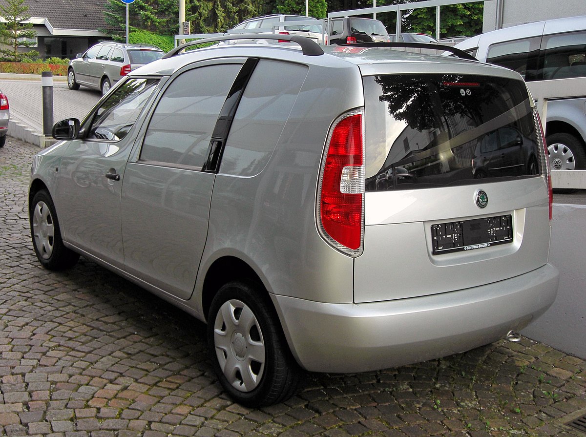 File:Skoda Roomster rear 20080612.jpg - Wikimedia Commons