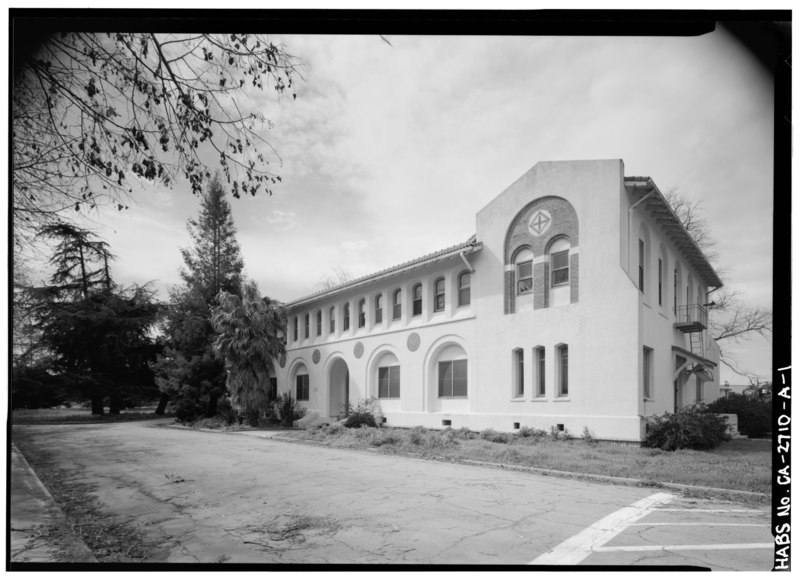 File:Southeast front corner, looking northeast. - Agnews State Hospital, Administration Building, Intersection of Palm Drive and North Circle Drive, Santa Clara, Santa Clara County, HABS CAL,43-SANCLA,6A-1.tif