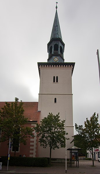 File:St. Pankratius-Kirche in Burgdorf (Region Hannover) IMG 8977.jpg