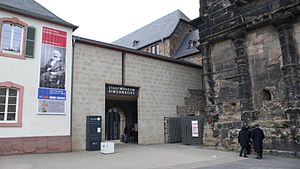 Stadtmuseum Simeonstift Trier: Ausstellungen, Ausstellungsstücke, Literatur