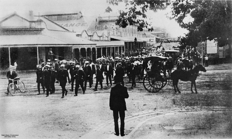 File:StateLibQld 2 15538 Workers on strike on Brisbane streets during the General Strike, Brisbane, 1912.jpg